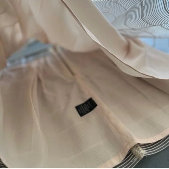 Endless Rose Skirt - Picture 4 of 8